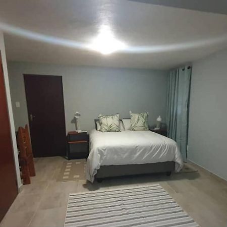 Goggas Nest Bnb & Restaurant Matsapha ภายนอก รูปภาพ