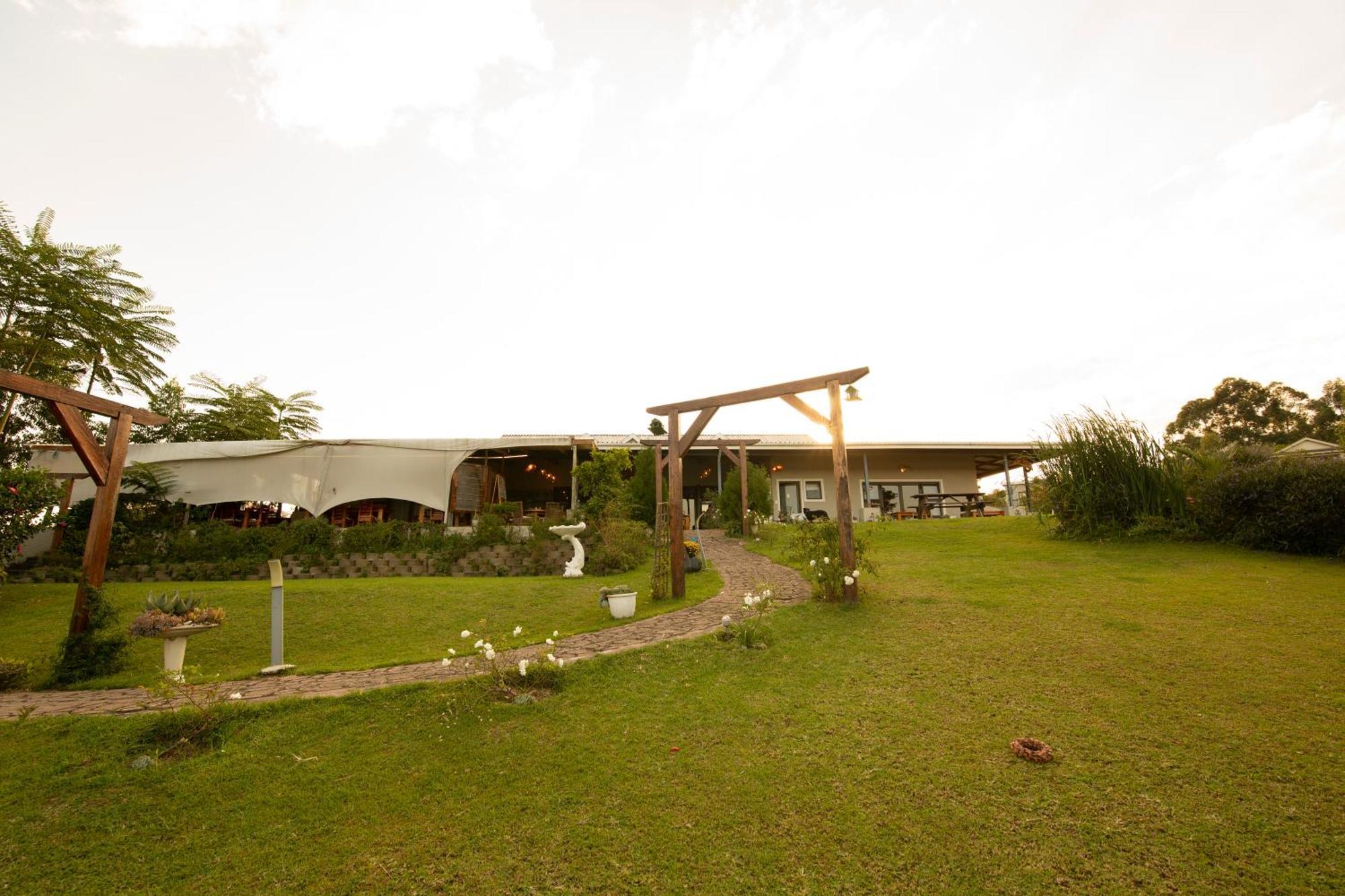 Goggas Nest Bnb & Restaurant Matsapha ภายนอก รูปภาพ