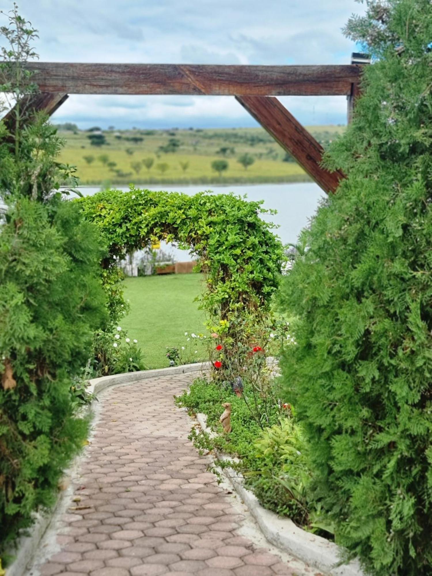 Goggas Nest Bnb & Restaurant Matsapha ภายนอก รูปภาพ